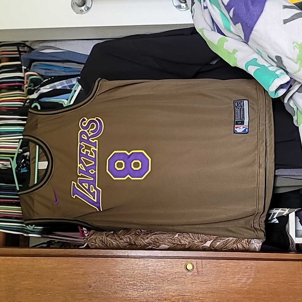 Kobe Bryant jersey